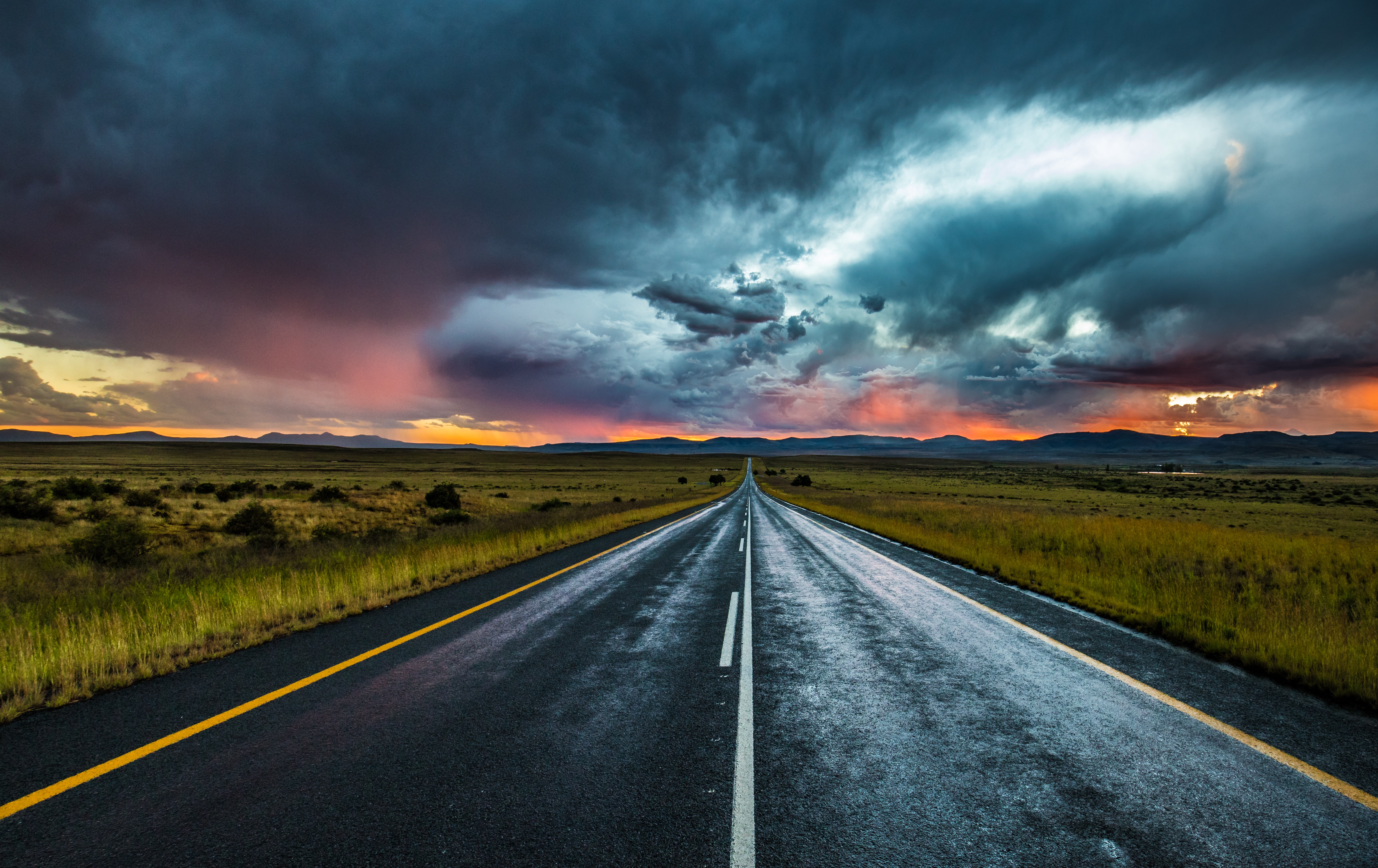 redcharlie-616500-unsplash